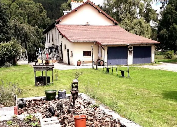 Gites, Les Jonquilles, Le Sagard Et Bungalow Les Brimbelles, Nature Et Detente La Houssiere photo