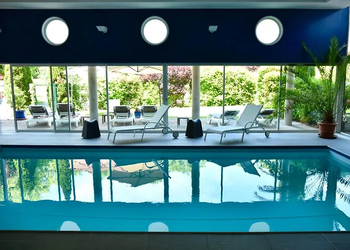 Boutique Logis Hotel Relais De Vincey photo