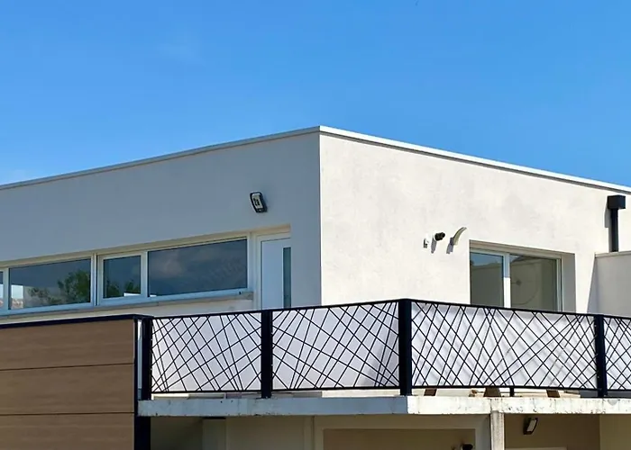 Photo de APPARTEMENT 90 M2 3 Chambres 6 couchages Stuckange