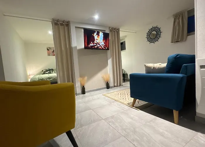 Appartement Atypique Chaleureux Naives-Rosieres Foto