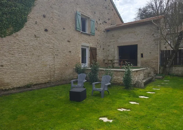 Appartement Independant Avec Terrasse Et Jardin Thuilley-aux-Groseilles photo