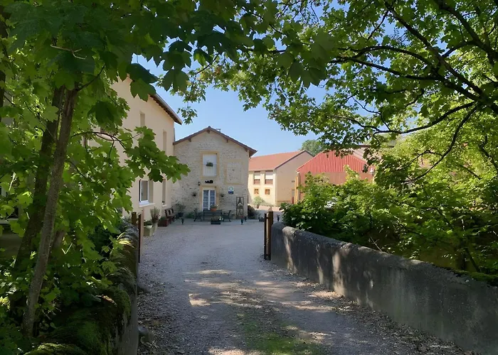 A La Cour Basse Bed & Breakfast Peltre photo