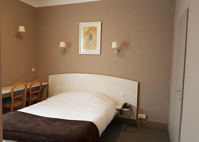 Hotel Restaurant La Sirene Etain photo